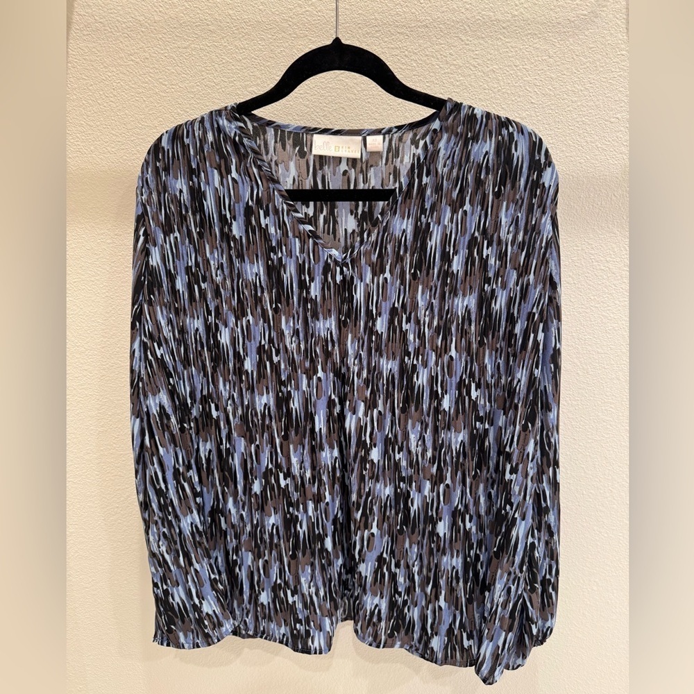 Belle by Kim Gravel Women's Blue Patterned Top xs